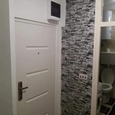 Apartament Mico *