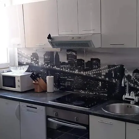 Apartament Mico *